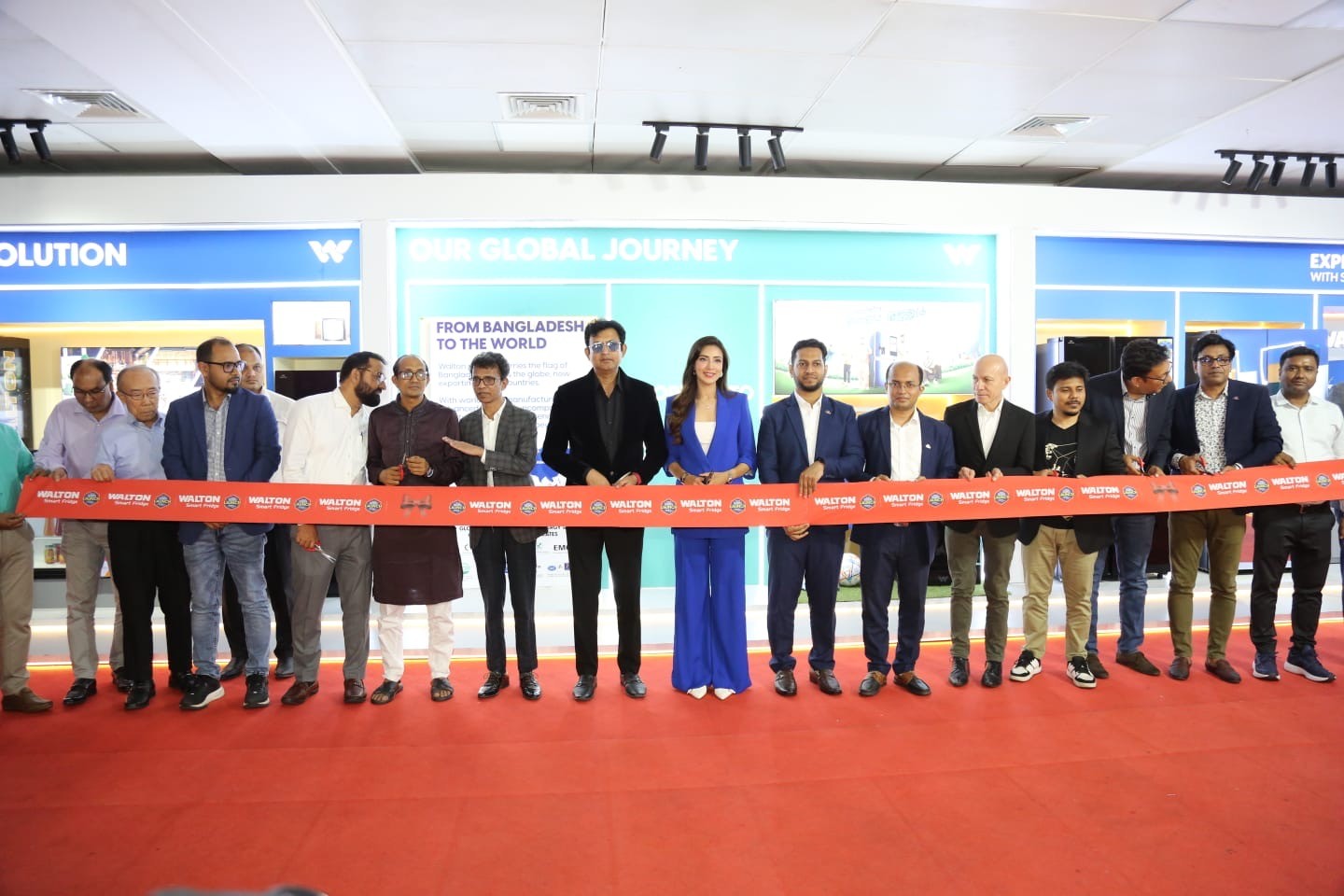 আন্তর্জাতিক বাজারে একসঙ্গে১৫টি নতুন মডেলের ফ্রিজ উন্মোচন করলো ওয়ালটন