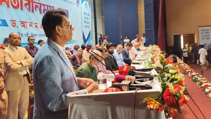 এখন শিক্ষকরা মন্ত্রীদের খাতা দেখা শুরু করে দিয়েছে : শিক্ষামন্ত্রী