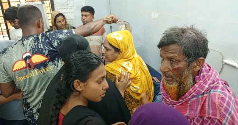 শৈলকুপায় বাকিতে চা না দেওয়ায় দু’পক্ষের সংঘর্ষ, আহত ১০