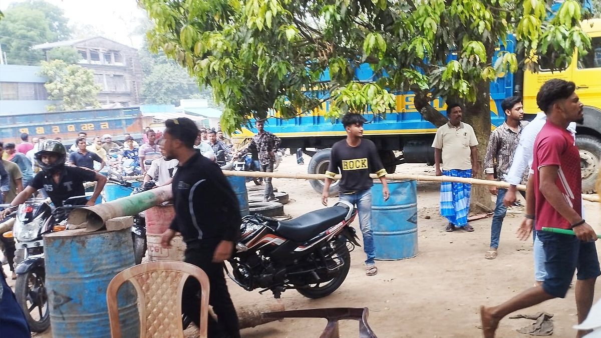 মেহেরপুরে তেল পাম্পে হামলা ও ভাঙচুর