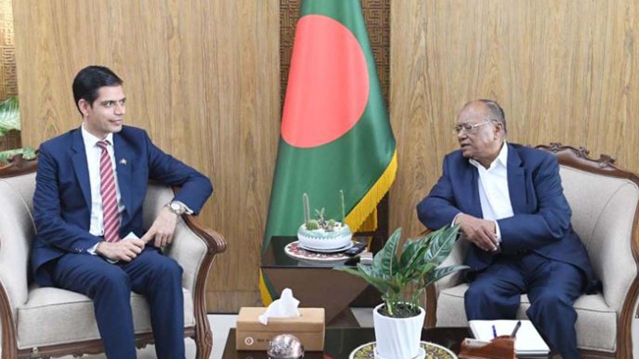 পরিবেশমন্ত্রীর সাথে নেপালের রাষ্ট্রদূতের সাক্ষাৎ