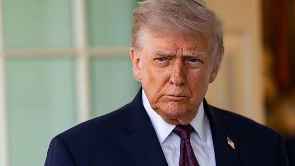 ইরানের সাথে আলোচনায় সোমবার পাকিস্তান যাচ্ছে মার্কিন প্রতিনিধিদল : ট্রাম্প