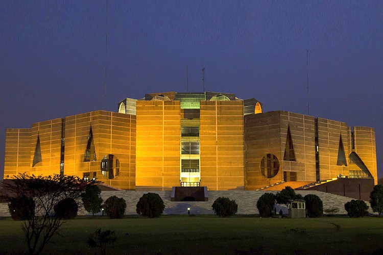 রাতে শপথ নেবেন সংরক্ষিত নারী আসনের এমপিরা