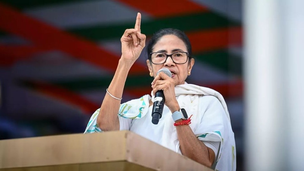 ‘আমি পদত্যাগ করবো না’, আবারও বললেন মমতা ব্যানার্জী