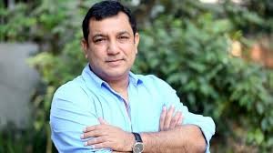নিজের লেখা গল্পে তৌকীর আহমেদ