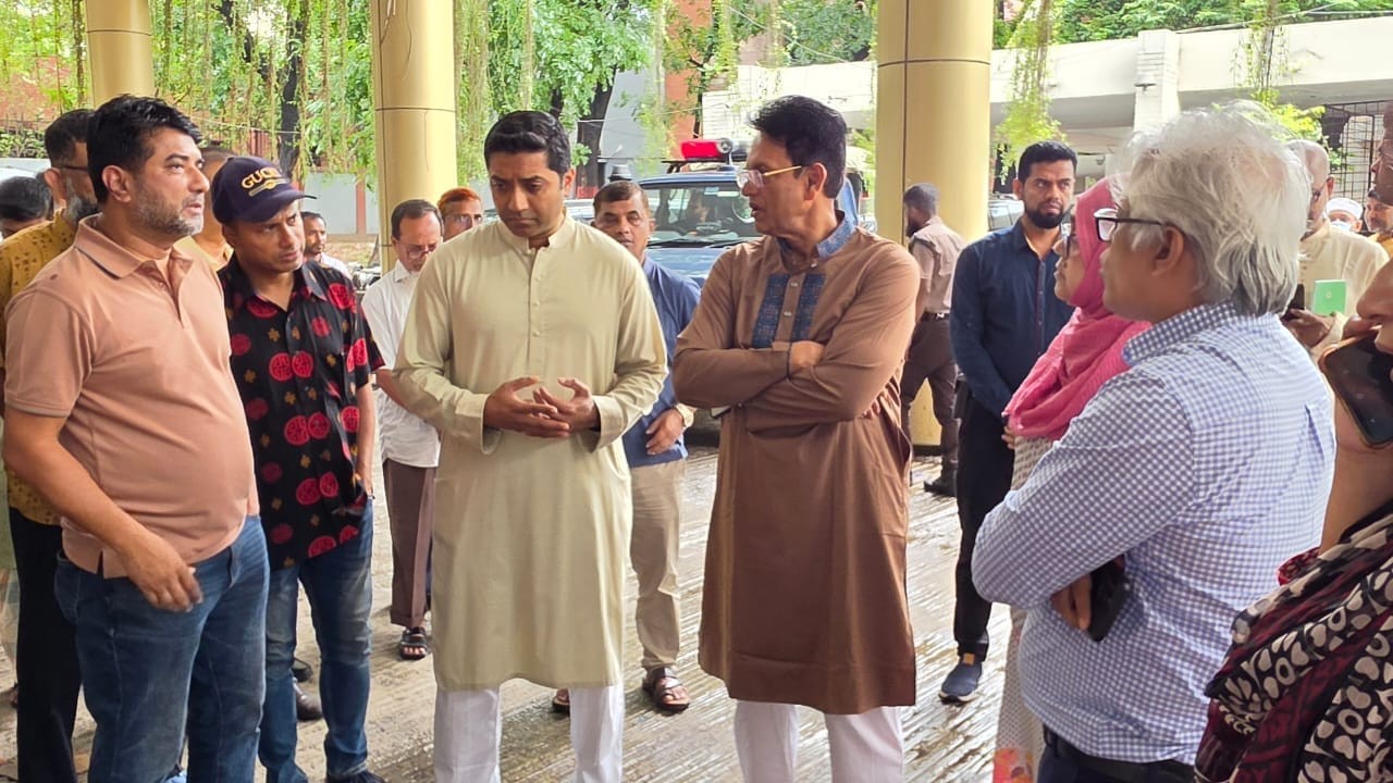 প্রাথমিক শিক্ষা অধিদপ্তরে আগুন, তদন্ত কমিটি